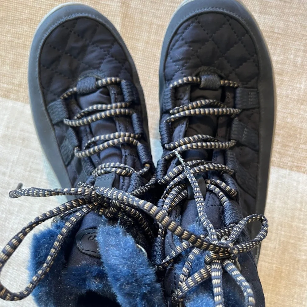 Skechers Womens Navy Blue Quilted Faux Fur Lined Lace Up Side Zip Winter Boots